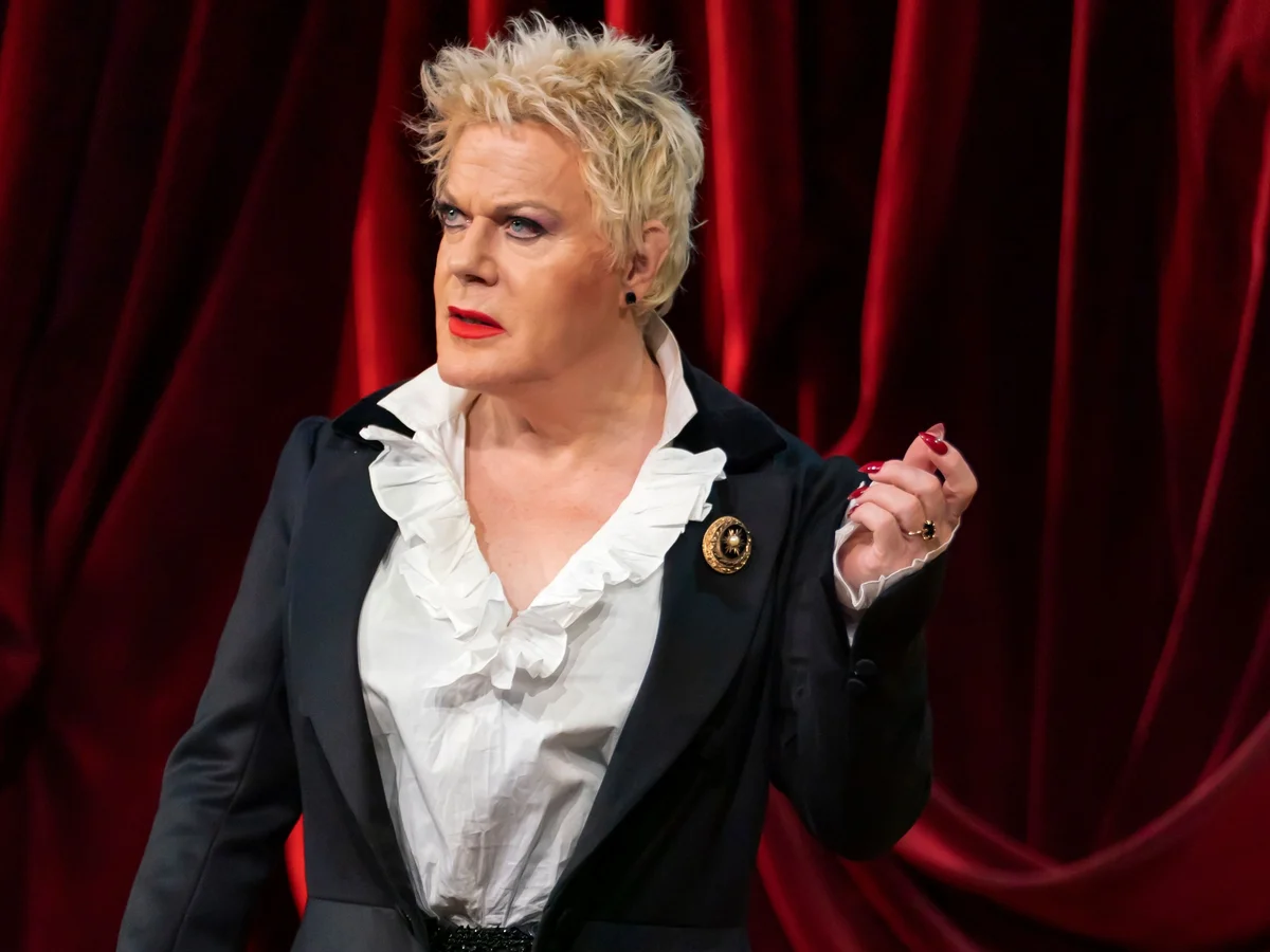 Eddie Izzard